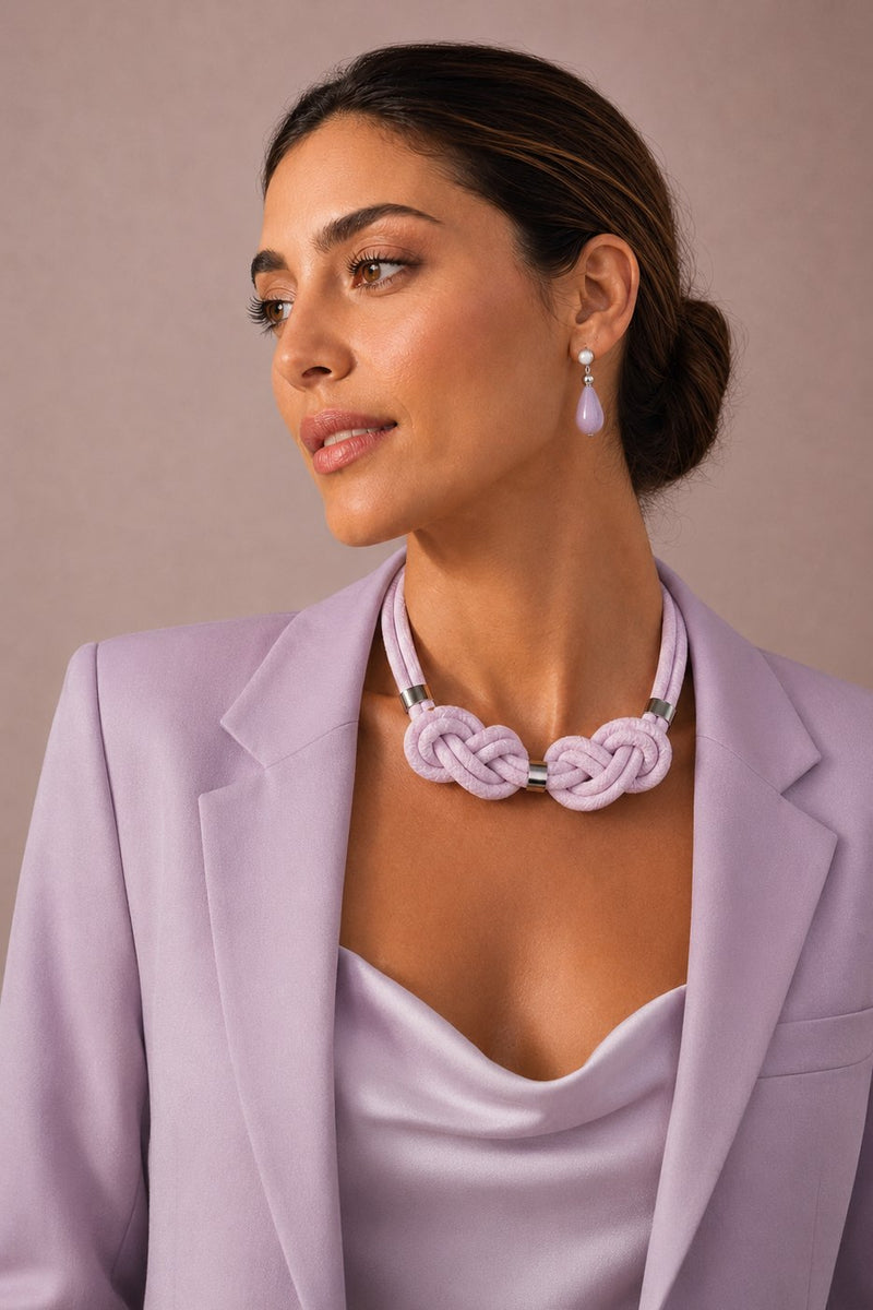 Collar · Rosa Cuentas — en modelo
