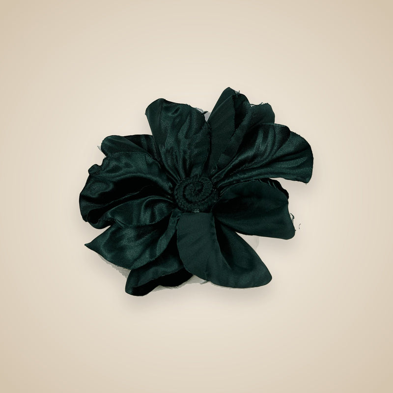 Flor LKS · Tela Verde Oscuro — LOLIKAS, complemento hecho a mano